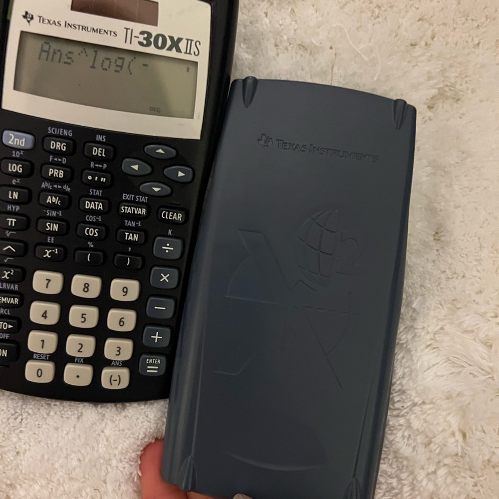 Calculator - Picture 4 of 4